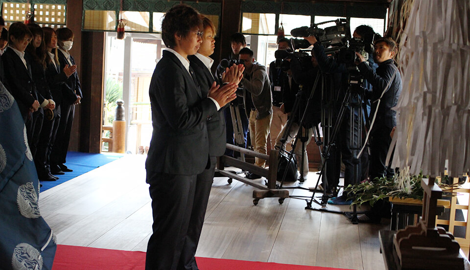 INAC神戸レオネッサ必勝祈願の模様05